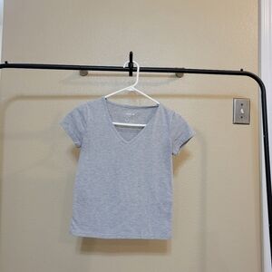 SHEIN women solid gray v neck tee size XS
